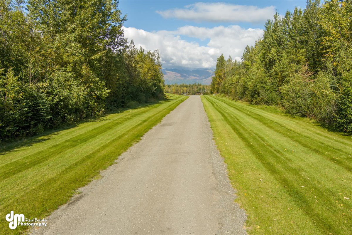 Well maintained driveway in Alaska