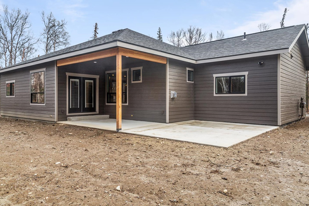 Ranch layout with RV bay in Palmer