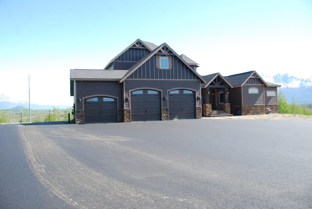 3 car Garage estate in Wasilla Alaska
